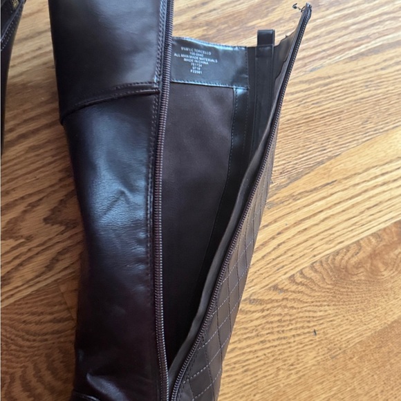 Boots Luz Clairborne Brown Knee-High Leather Boots - Picture 10 of 11